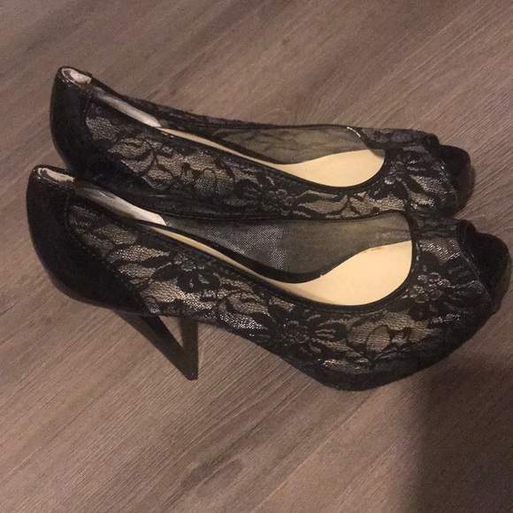 Guess Floral Mesh Black Heels 8.5 - Picture 1 of 4
